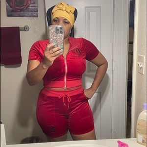 Red short set